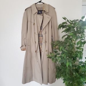 Burberry Vintage All Weather Tan Trench Coat 54 Lg